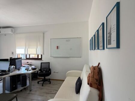 Rent | Ambjent Biznesi | Blloku | 1500 €/month