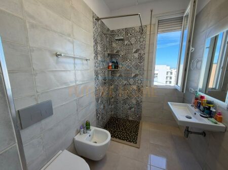 🏡 SHITET APARTAMENT 1+1 + POST PARKIMI | FUSHA E AVIACIONIT, TIRANË
