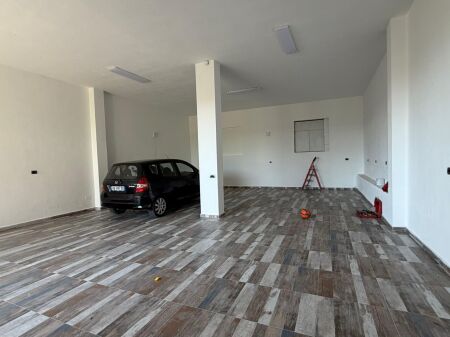 Affitto | Ambjent Biznesi | Kodra E Priftit | 500 €/mese