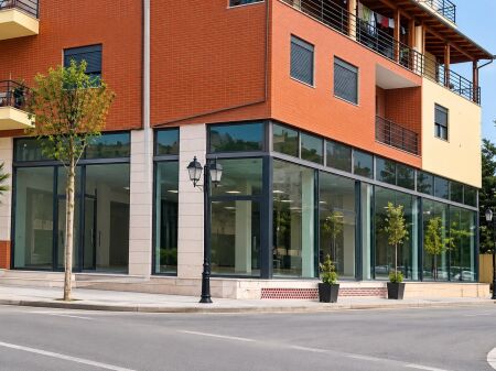 Business Premises for Sale in FRESK