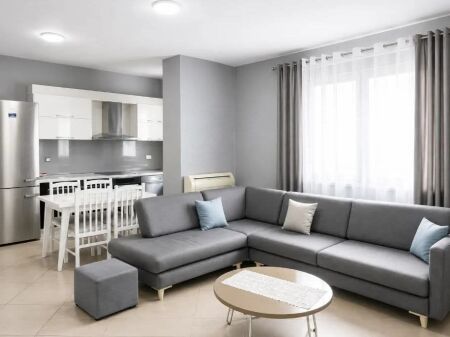 Apartament me Qera 2+1+2 - Bulevardi Zogu i Pare, Tirane