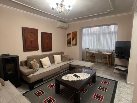 🏡 Jepet me qira apartament 3+1  📍 Rruga Vath Korreshi, pranë Shkollës së Baletit