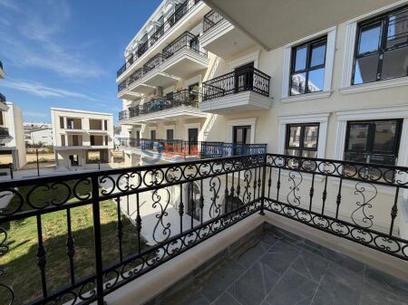 SHITET APARTAMENT 2+1+2 TEK PORTA TIRANA E RE NE SAUK !!