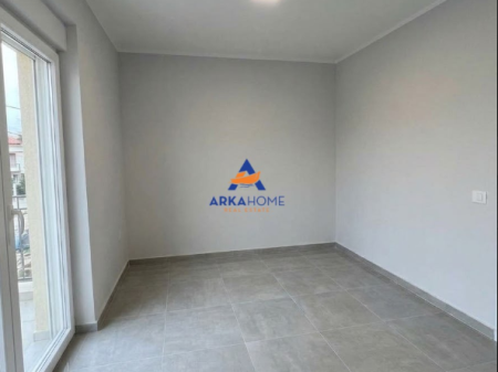 SHITET APARTAMENT 1+1+BALLKON "5 MAJI" 14500000 LEKE