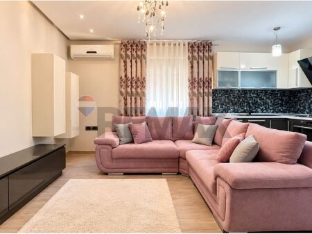 Appartamento - In Affitto - Via Muhamet Gjollesha