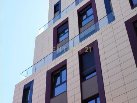 Apartment for sale Apartment 3+1+2 – Komuna e Parisit