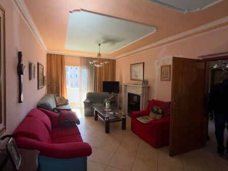 3+1, converted into 2+1, for sale, Xhamllik, 140,000 lekë