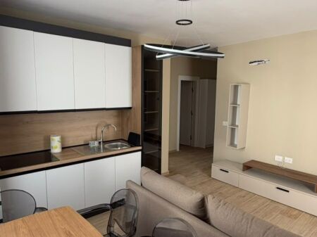 SHITET APARTAMENT 2+1 PRANE HOTEL FLOWER, GOLEM