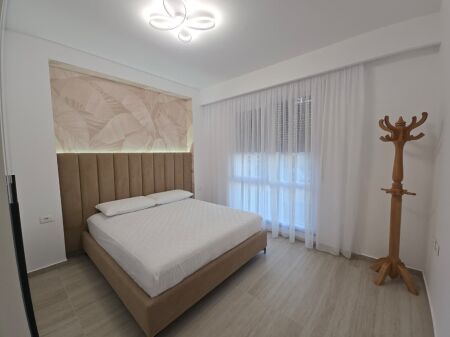 Jepet apartament 1+1+Post Parkimi me qira tek Rruga Egnatia , Rruga Don Bosko , Laprake .