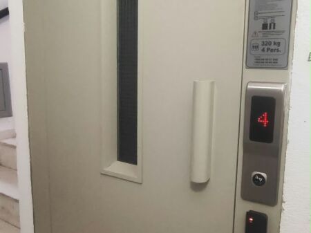 Shitet, Apartament 1+1, Liceu, Tirane