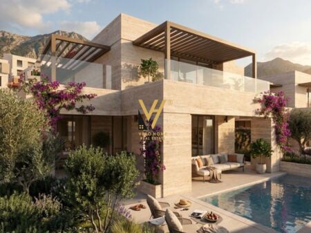 VILLA DI LUSSO SU TRE PIANI IN VENDITA A SUN PALASE, DHERMI