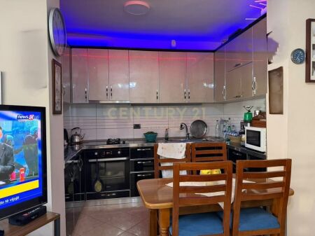 RRUGA FORTUZI, JAPIM ME QIRA APARTMENT 1+1