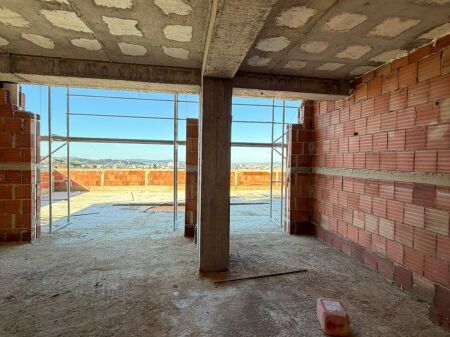 *APPARTAMENTO IN VENDITA 3+1+2 + VERANDA – KODRA E DIELLIT 2** 🌇