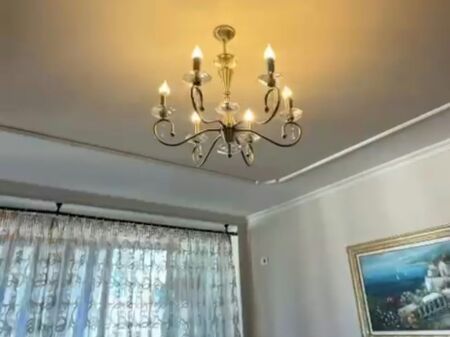 Shitet penthouse apartament 3+1+2+Verande tek Kompleksi KIka 1 , Komuna e Parisit .