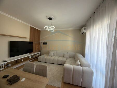 Shitet, Apartament 1+1, Kazazi, Durres.