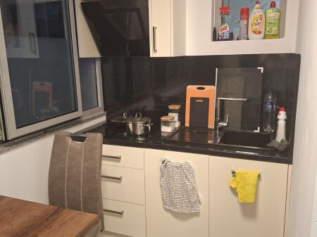 1+1 apartment for rent in Komuna e Parisit!