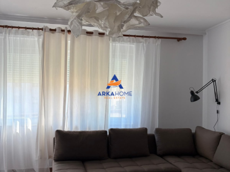 APPARTAMENTO 2+1 CON BALCONE IN AFFITTO "VIA DORA DISTRIA, EX GUARDIA" 1350 EURO