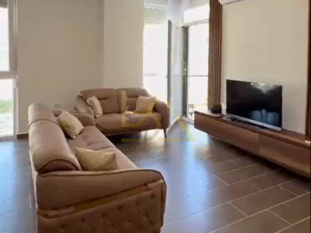 SHITET APARTAMENT 2+1 – SHËNGJIN, PRANË PLAZHIT