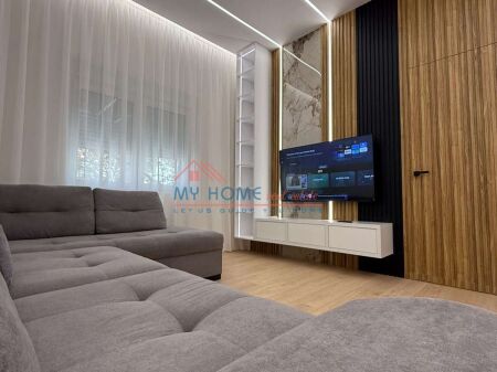 1+1 apartment for rent in Myslym Shyri in Tirana