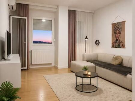 In the center of Tirana, a 1+1 apartment is for rent.