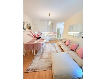 Apartment - For Rent - Rruga e Kosovarëve, Tirana