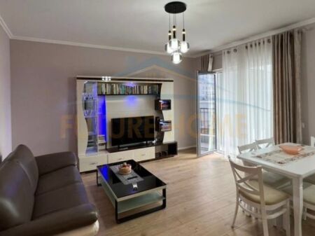 For rent, 1+1 apartment, Siri Kodra Street, Tirana