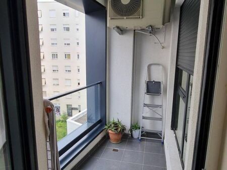 APARTAMENT PER QIRA 2+1,TEK KOMPLEKSI "KONTAKT"!