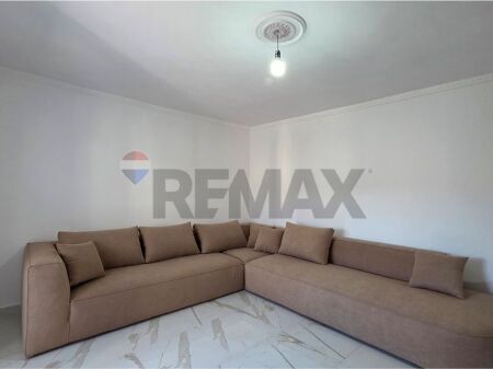 🏡 APARTAMENT 2+1 NË SHITJE – QENDËR, VLORË