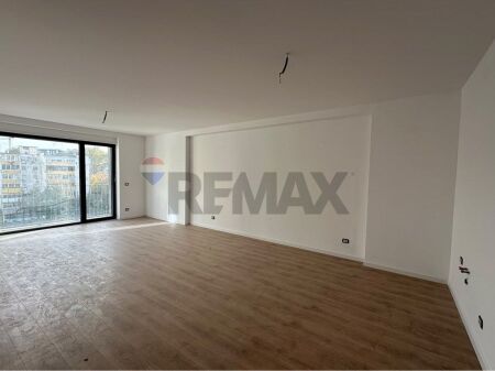 Apartament 2+1 ne Shitje Myslym Shyri