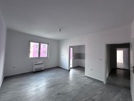 VENDESI APPARTAMENTO 2+1+2T VICINO ALLO STADIO, VALA PARK – DURRËS
