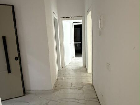 Apartament ne shitje 2+1+2 te Porta e Tiranes