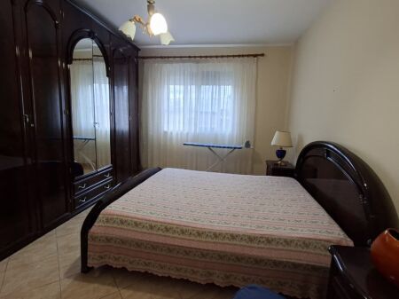 2+1 apartment for rent in Kinostudio, Porcelan, Oxhaku, Xhamlliku.