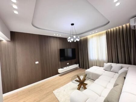 ME QIRA SUPER APARTAMENT BLLOK