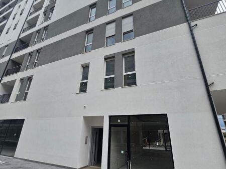 🏡✨ VENDESI APPARTAMENTO 2+1+2 + POSTO AUTO – UNIVERS CITY ✨