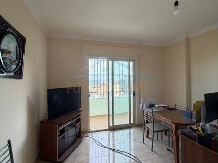 Shitet, Apartament 2+1, Vila Zogut, Durres 110,000 €